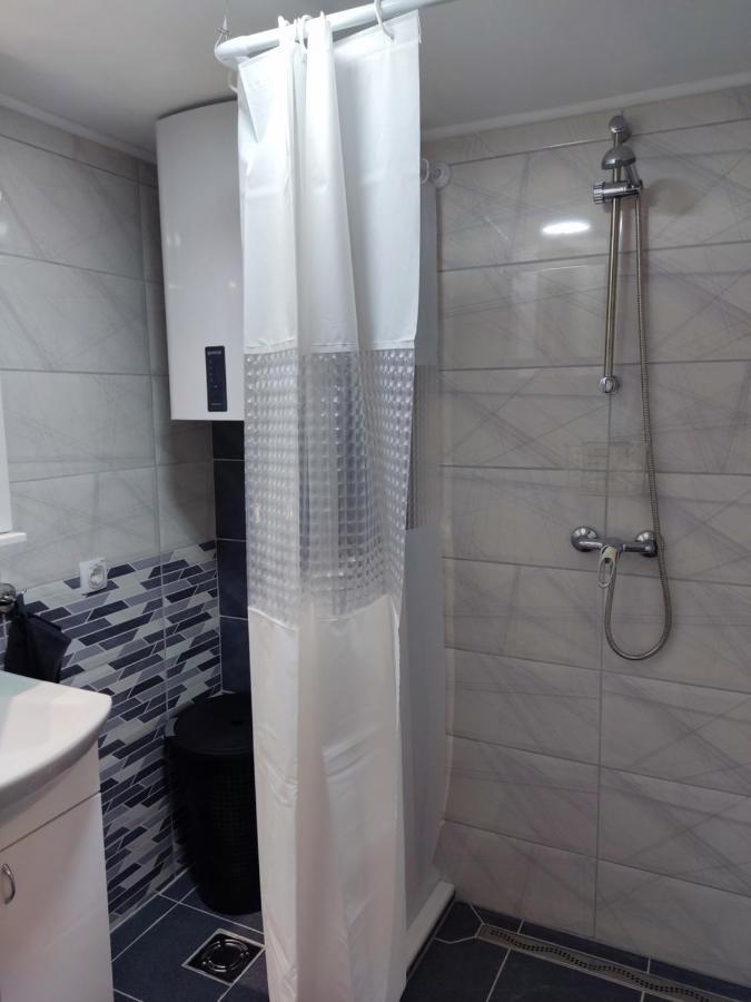 Mikmari Apartman ซูโบติกา ภายนอก รูปภาพ