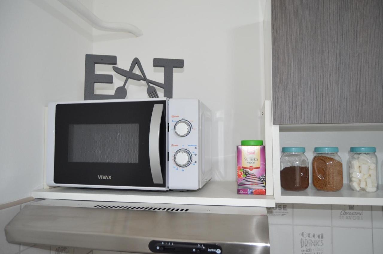 Mikmari Apartman ซูโบติกา ภายนอก รูปภาพ