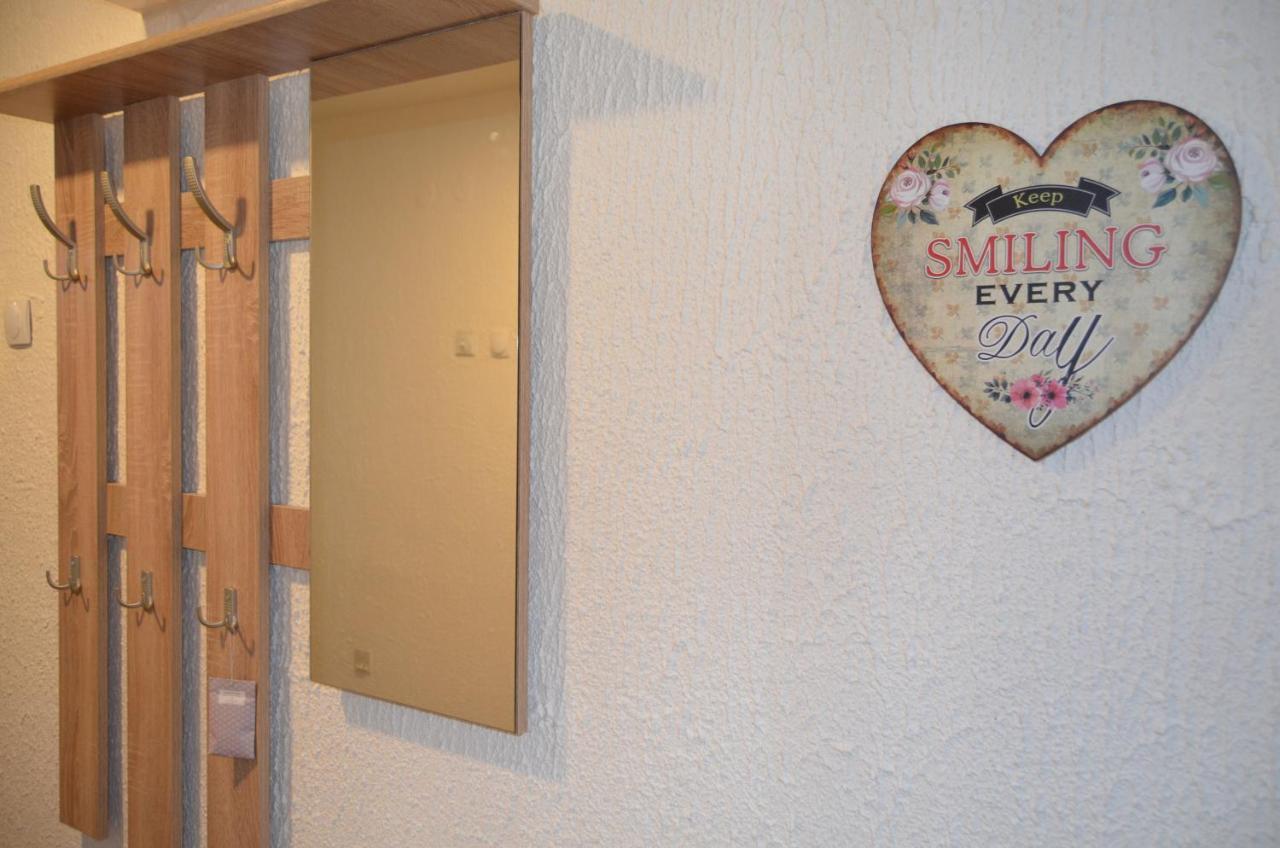 Mikmari Apartman ซูโบติกา ภายนอก รูปภาพ